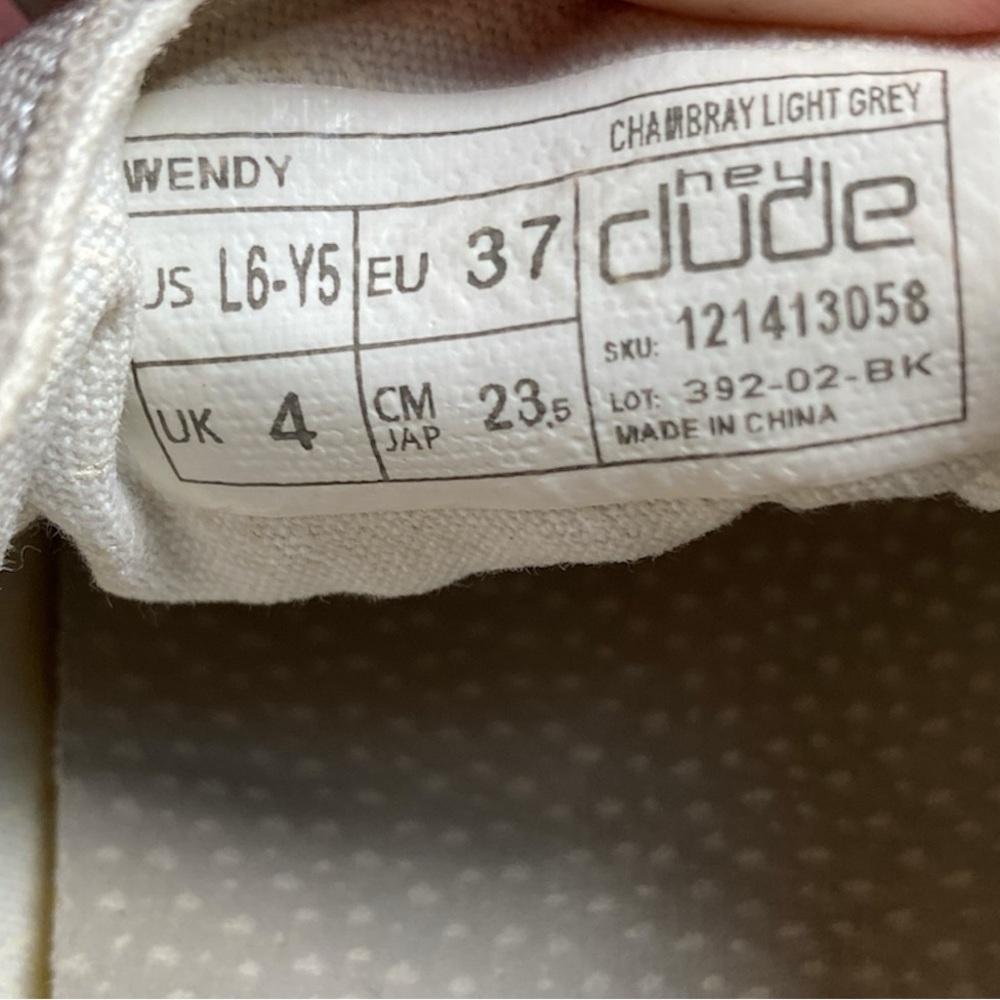 Hey Dude Women's Size 6 (Youth 5) Light Gray Chambray Loafers - Picture 4 of 8